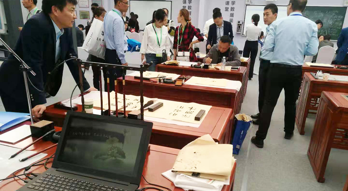 第77届中国教育展示会卓冠现场书法教室